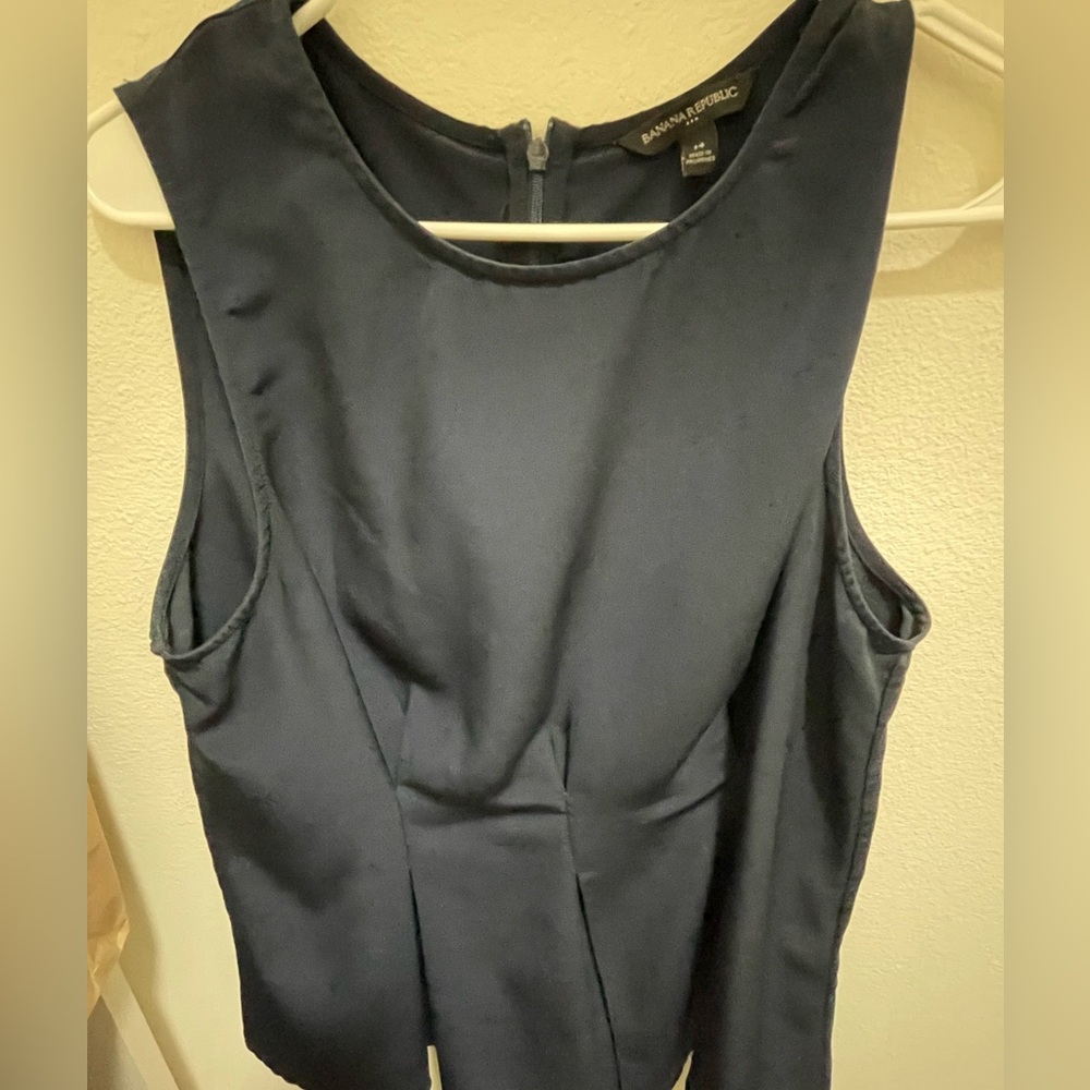 Banana Republic Sleeveless Pleated Peplum Blouse